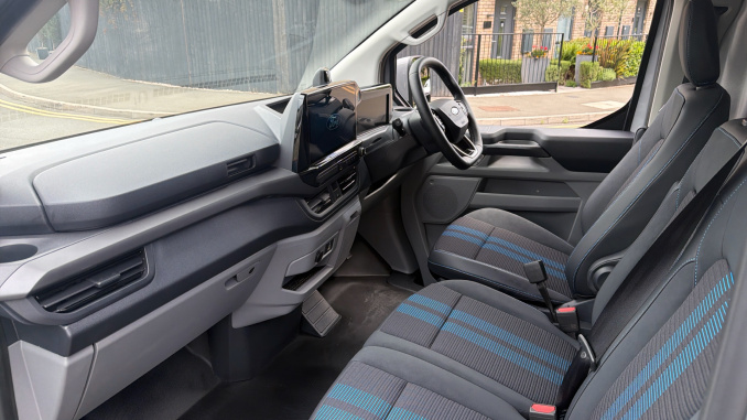 Ford Transit Custom 320 L1 Diesel Awd 2.0 EcoBlue 170ps H1 Van Sport Auto - Image 13